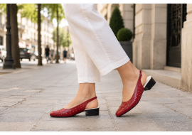Pantofi dama rosii din piele naturala perforata, cu bareta la spate si toc mic NA252ROSU