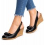 Pantofi dama decupati piele naturala cu varf lacuit – Eleganta atemporala