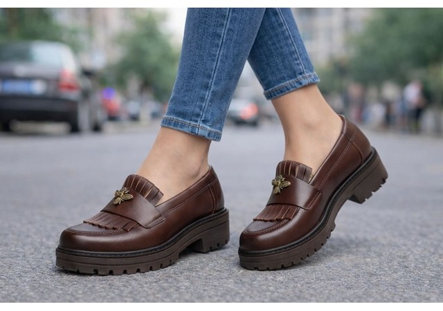 pantofi dama maro cognac piele naturala talpa groasa accesoriu albina