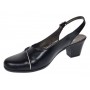 Pantofi eleganți de damă, tip slingback, cu toc gros stabil și design modern în combinație negru-alb. Ideali pentru ținute office sau casual.