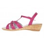 Sandale dama fucsia din piele naturala cu barete si catarama purtate cu jeansi S27ROZ