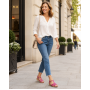 Sandale dama fucsia din piele naturala cu barete si catarama purtate cu jeansi S27ROZ